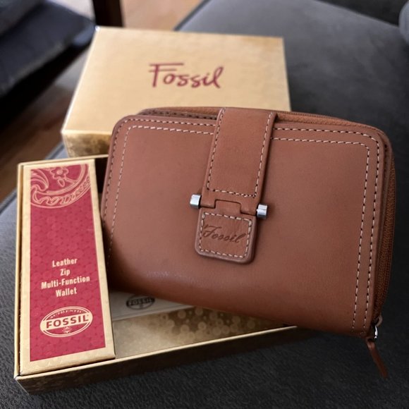 FOSSIL Leather Brown Zip Wallet - Picture 1 of 5